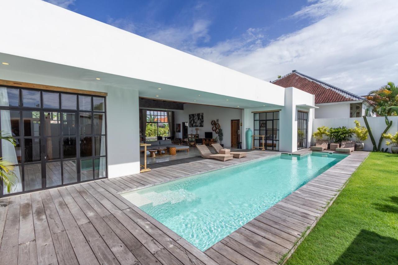 Maje By Alfred In Bali Villa *